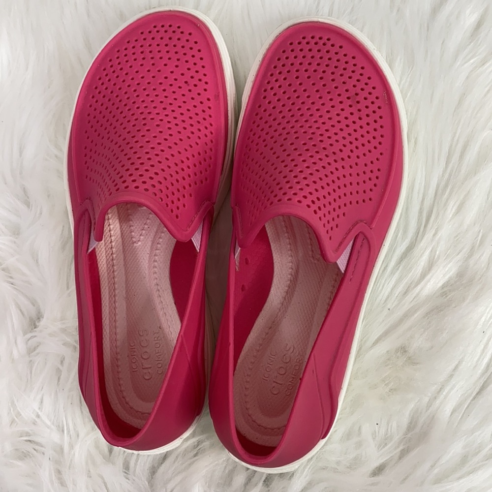 Crocs - Picture 3 of 4